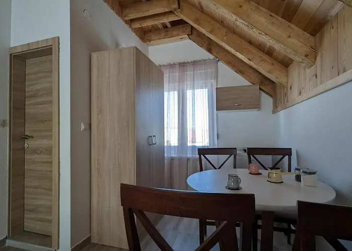 Iva Lux Apartments